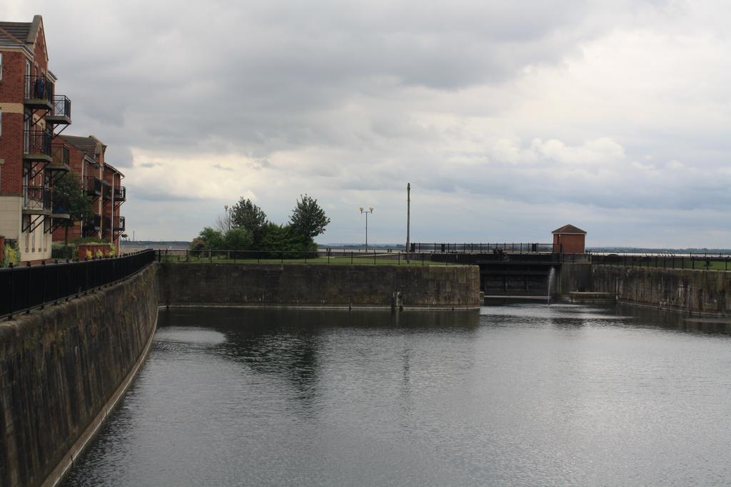 킹스턴어폰헐 Hartley Bridge Victoria Dock 아파트 외부 사진